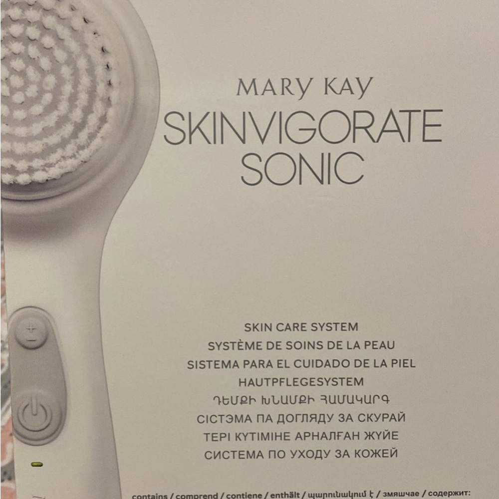 Mary Kay Brush